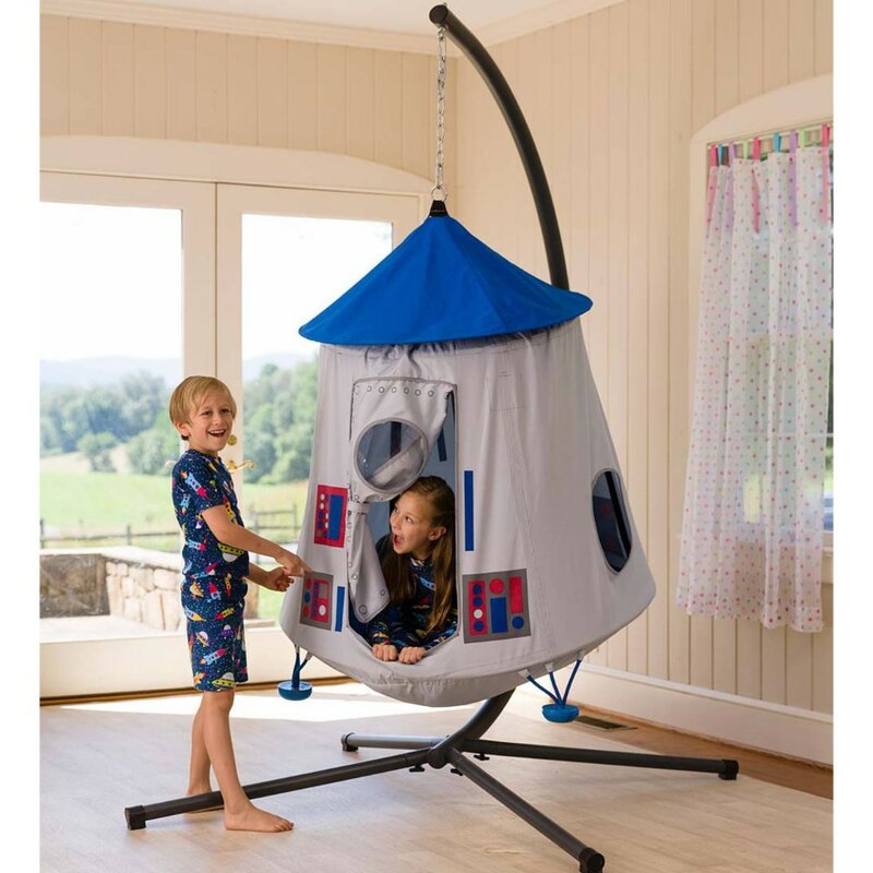 Pod hanging outlet tent